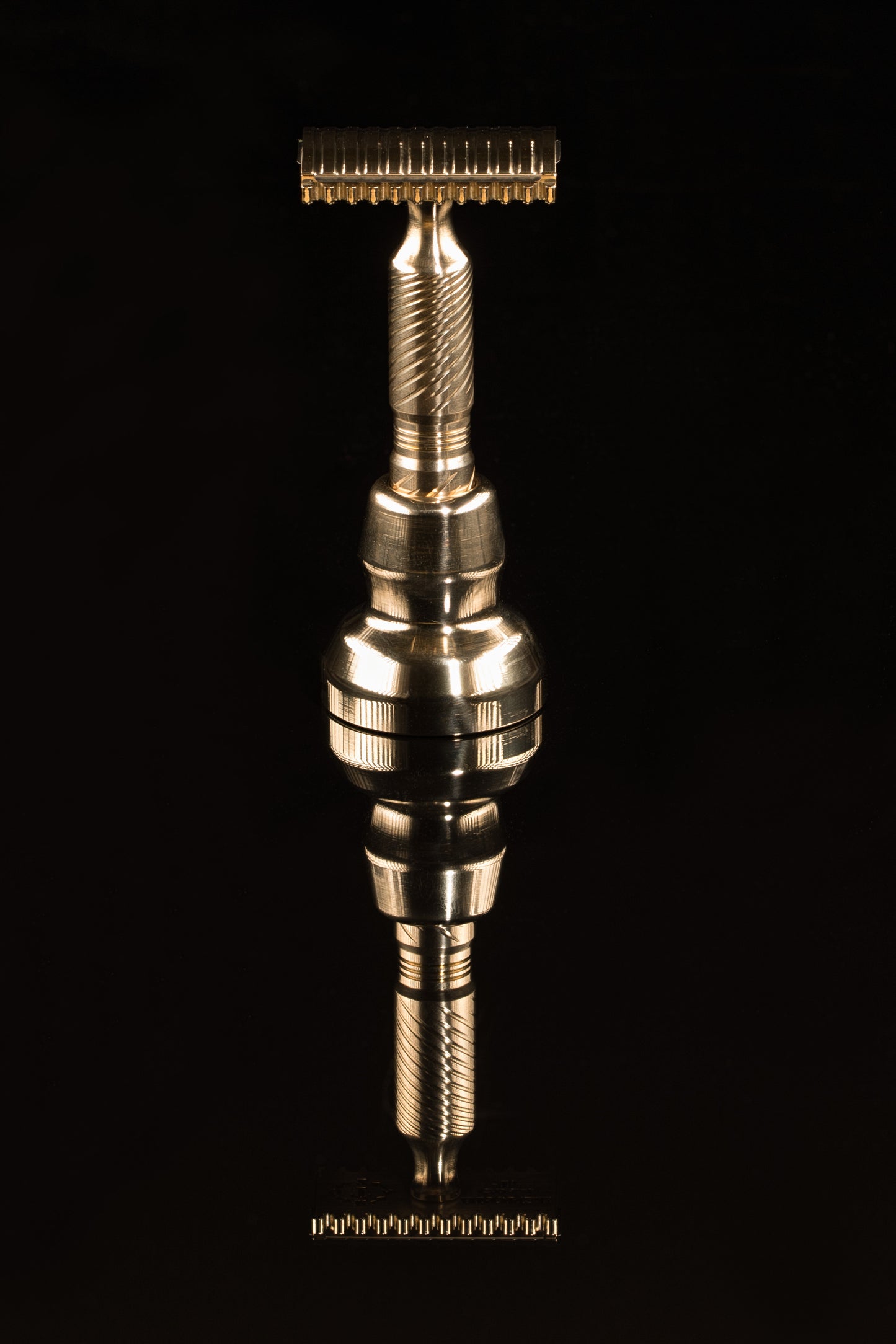 TRH10 - Bronze spiral handle