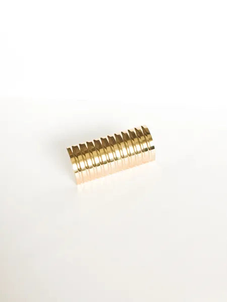 TRBRCAP: Scalloped Cap, Bronze